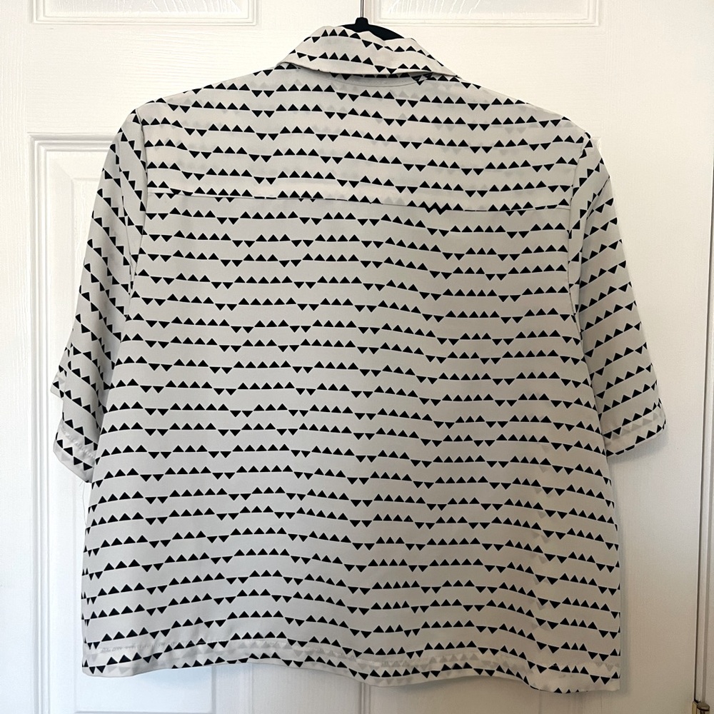 Elodie Triangle Button-Up Crop Top - image 2